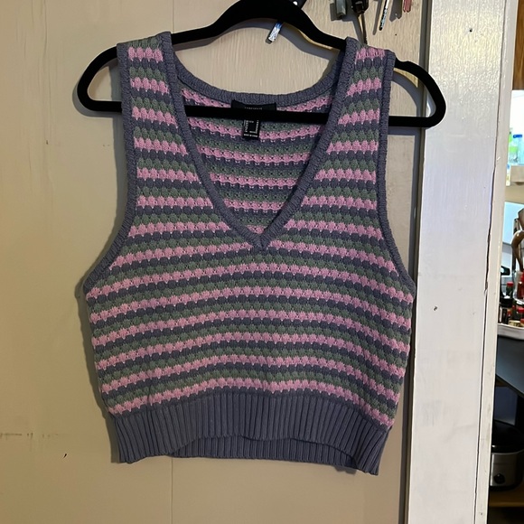 Forever 21 striped vest - Picture 1 of 2